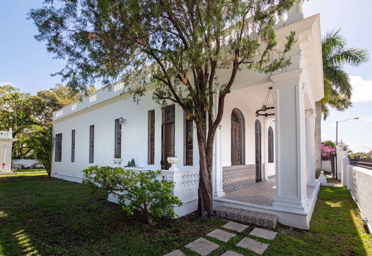 Miami's Enchanted Cuban Landmark Event Space Oasis - Image 1