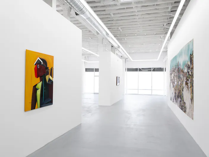 Plenty of Natural Light Surrounded by Restaurants and Galleries - Image 1