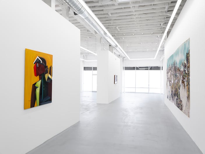 Plenty of Natural Light Surrounded by Restaurants and Galleries - Image 1