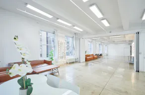 14AB Manhattan Showroom PopUp Event Rental Space 2,000 sq. ft - Image 5