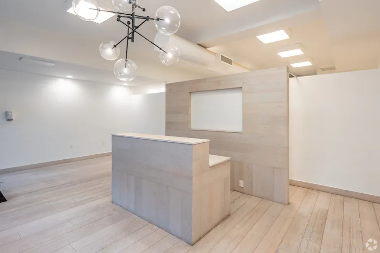 Hudson Street Retail - Image 3