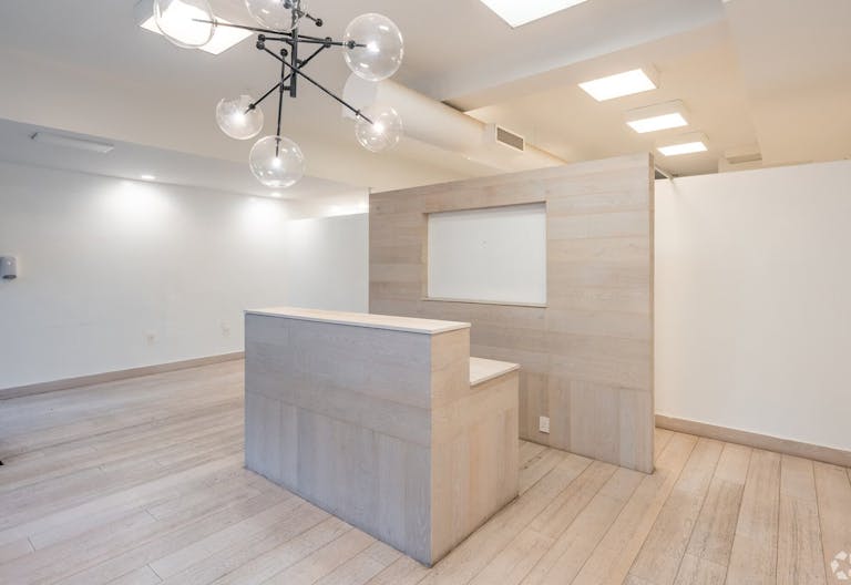 Hudson Street Retail - Image 3