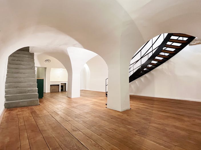 Perfect Pop-up place in central Paris, Le Marais - Image 3