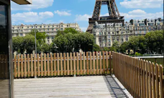 Industrial space near Eiffel Tower - Image 1