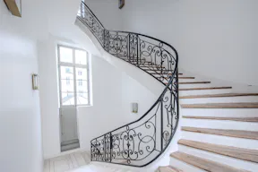 Une galérie idéale pour showroom / Fitting / Pop Up store / Galerie d'Art et défilé  - Image 14