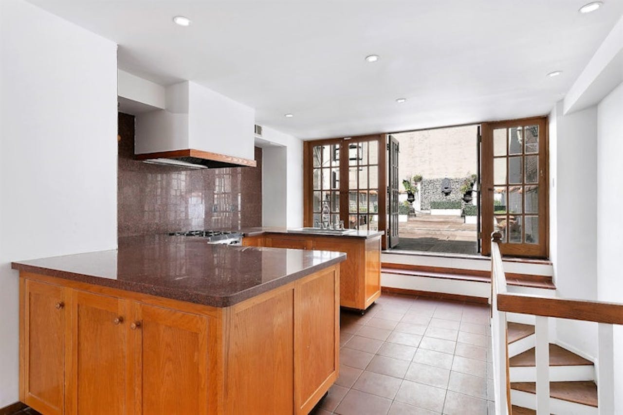 Wooster Pent House Upper Triplex - Image 1