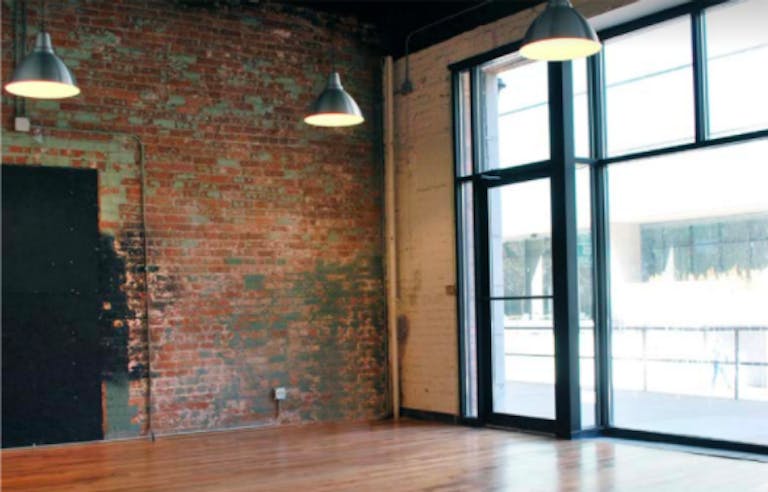 Pop-Up Space near the River - Image 1