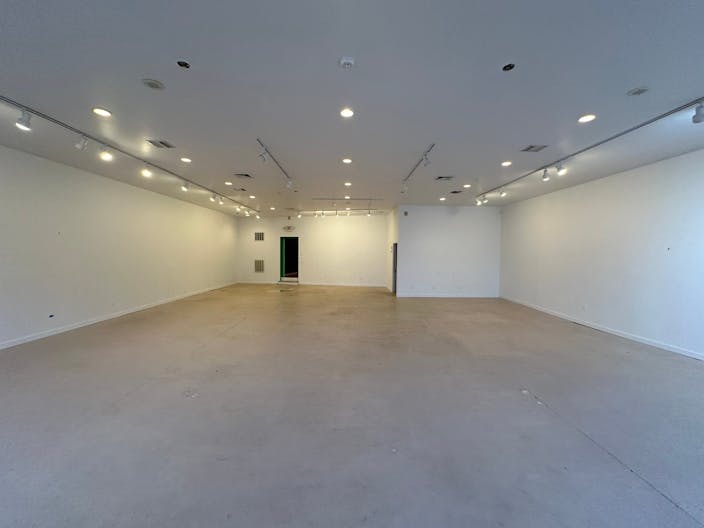 Main Street, Greenport - Image 4