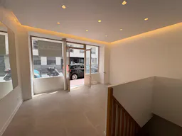 Vitrines Attrayantes pour Showroom à Levallois-Perret - Image 1