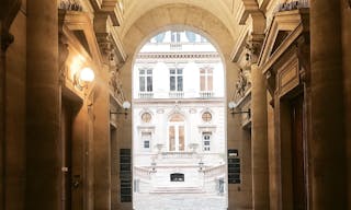 Private Mansion near Saint-Lazare - Image 2