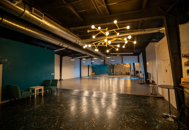 Modern, Industrial Chic Creative Warehouse Space in Seminole Heights - Image 0