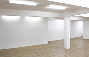 Galerie d'art lumineuse situ�e en bordure du Marais face � Merci - Image 13