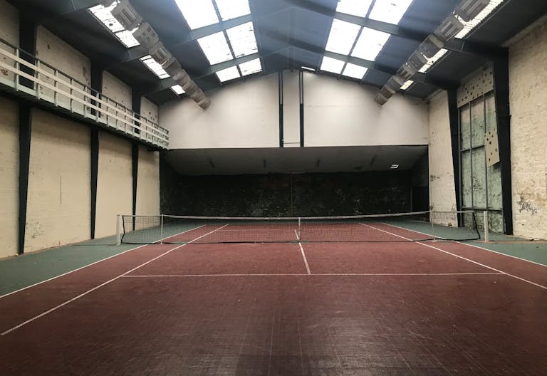 Atypical Space in 20th arrondissement - Image 0