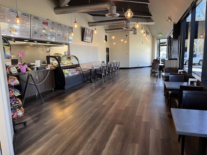 Tomato Patch Warner Center - Image 3