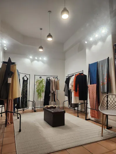 Quaint Parisian Studio Gallery - Image 3