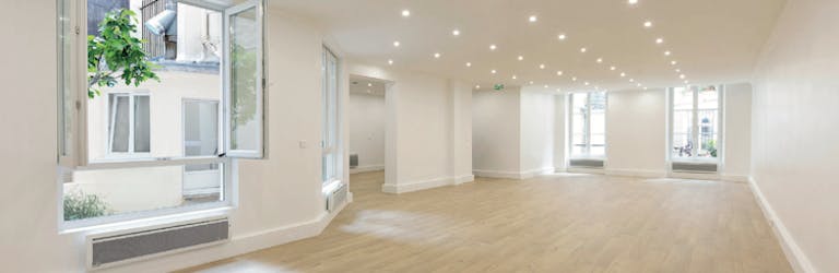 Showroom on Rue du Mont Thabor - Image 1