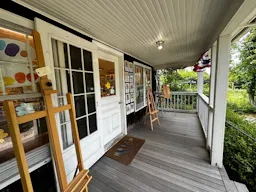 East Hampton Fringe Commercial in Heart of Business District - Image 7