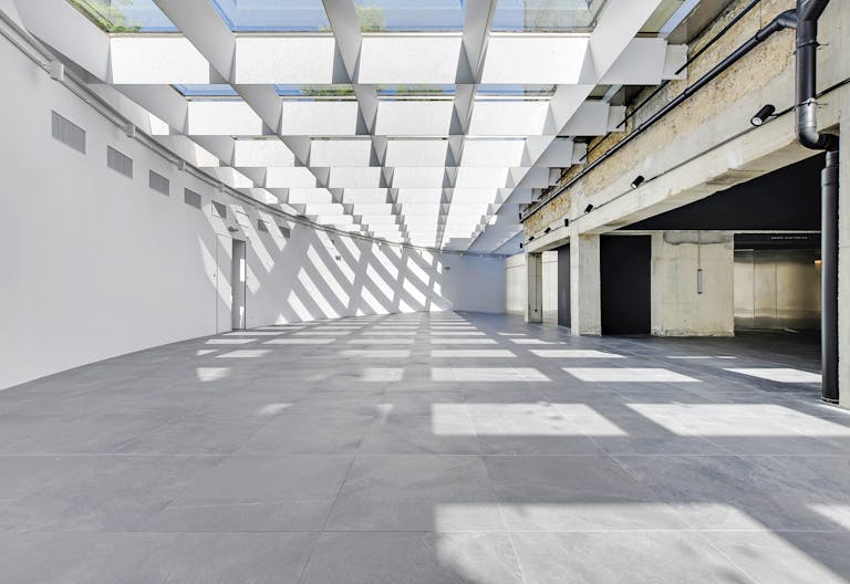 Un château innovant à Saint-Germain-En-Laye - Image 4