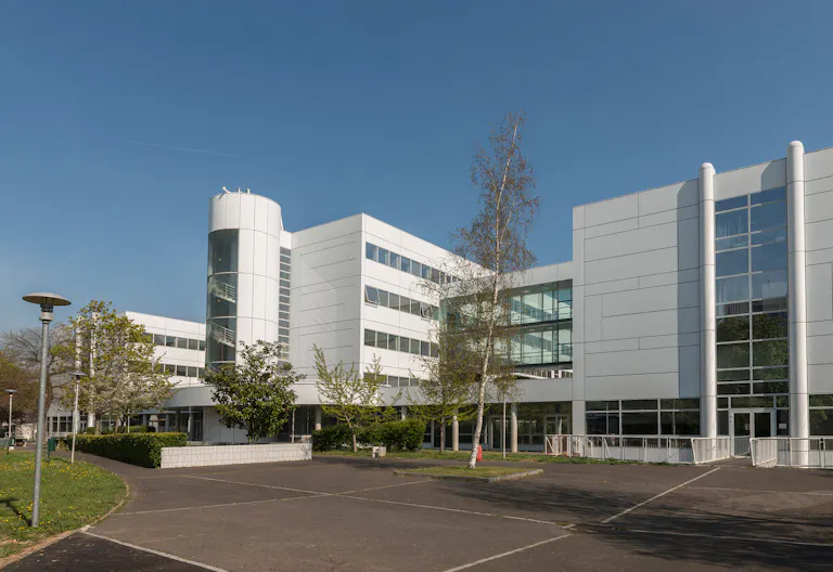Batiment Institutionnel - Image 3