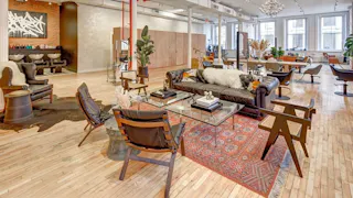 Exquisite Soho Loft - Image 2