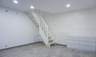 Élégante Boutique Ephémère Rose à Paris - Image 5