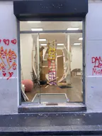 Gallery / Showroom space between Bastille and R�publique - Image 13