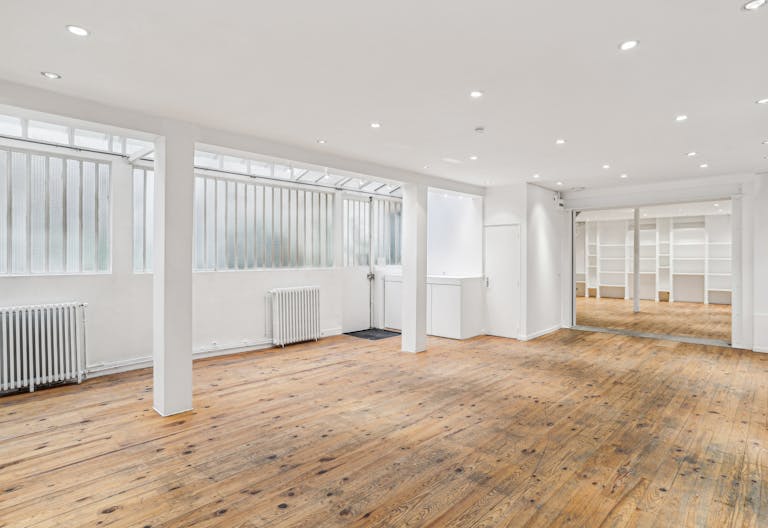 Un Showroom professionnel très lumineux au Carreau du Temple - Image 0