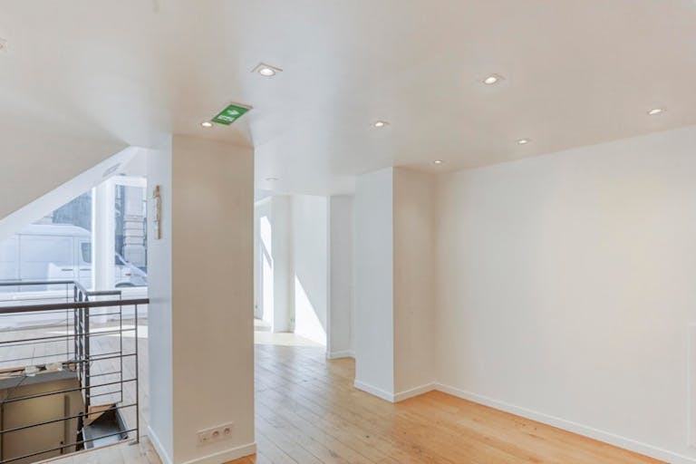 Boutique éphémère - Elegant pop up store in Etienne Marcel (close to the Marais) - Image 2