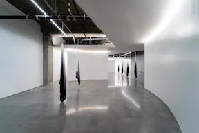 Spacious Urban Loft Studio in Arts District - Image 2