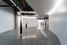 Spacious Urban Loft Studio in Arts District - Image 2