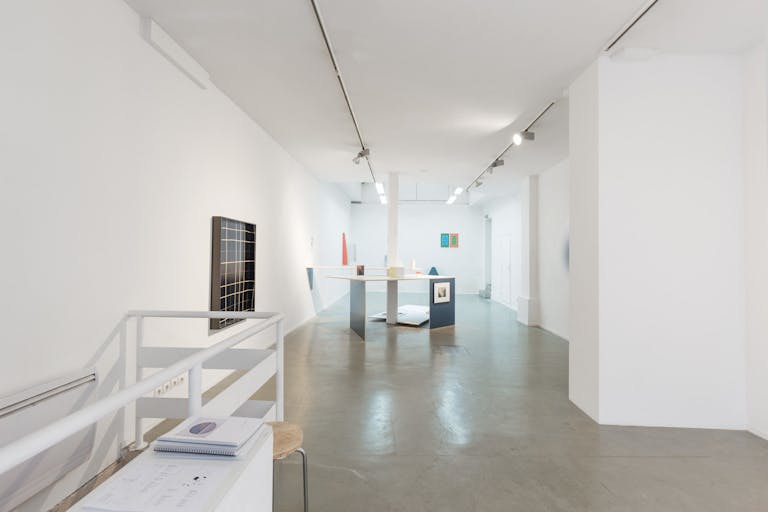 Bright Le Marais Gallery Space - Image 3