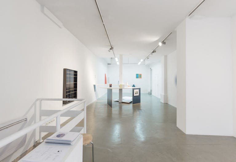 Bright Le Marais Gallery Space - Image 3