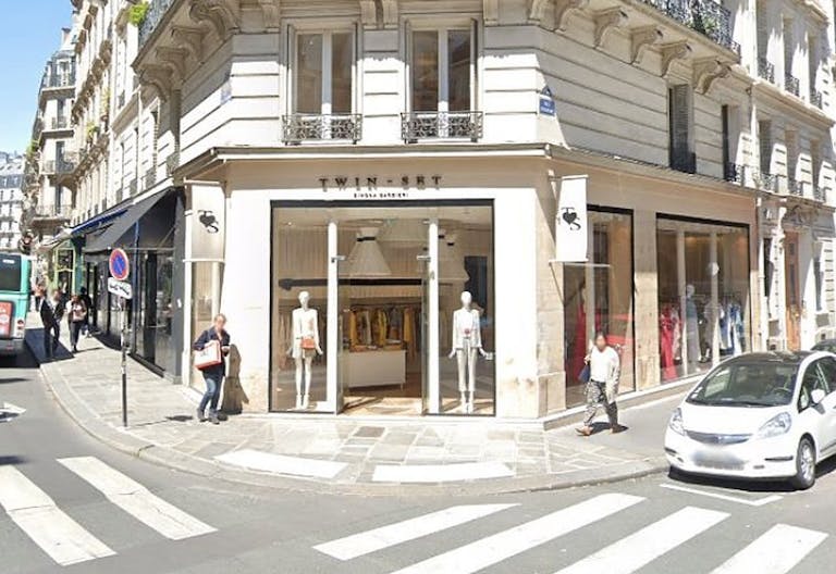 Corner Boutique - Prime Location - Saint-Sulpice - Image 0