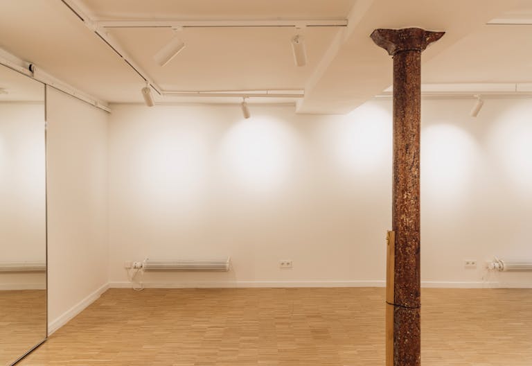 Immaculate show room in the center of Paris - Marais - Image 2