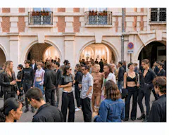 BOUTIQUE MARAIS ICONIC PLACE DES VOSGES - - Image 14