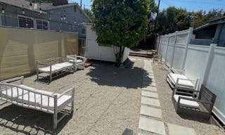 L.A. Bohemian Peaceful Garden Space - Image 1