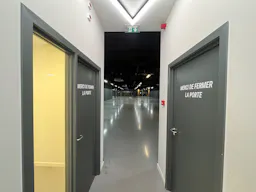 Espace Commercial Pop-Up de 868 m² au Cœur de Liège, Passage Piéton Premium (Place Saint-Lambert) - Image 8
