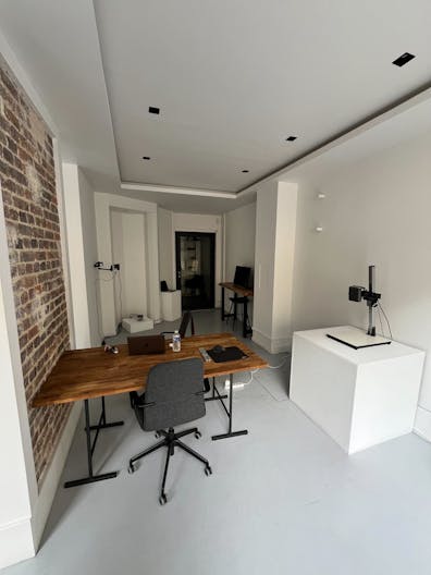 Gallery Space for Rent - Paris 3rd arrondissement - Image 3