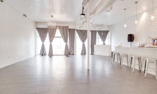 Licensed Bar Space in Crown Heights - Image 1