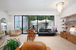 Fashion Pop-up store/Front Store/ Design & Artist Loft in Prime Williamsburg - Image 6