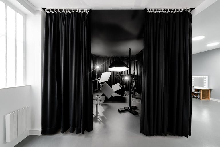 120m2 shooting studio in the heart of Paris - Image 4