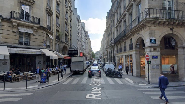 Rue Saint-Honor� Boutique - Image 2