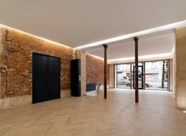 Chic Event Space in Marais - Image 5