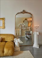 Bohemian meets Vintage apartment - Natural Light, Mantle & Brass Vintage Pieces - Image 5