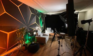 Bureaux/Podcast dans un �l�gant Hotel Particulier proche du Parc Monceau, Paris 17 - Image 2