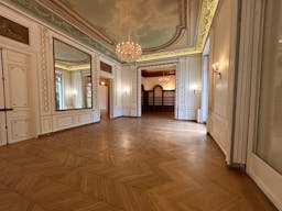 hotel particulier en plein coeur de Paris avec Jardin - Image 6