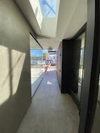 Trendy Melrose Pop-Up Shop / Boutique Space - Image 2