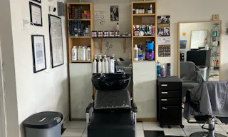 Salon Booth Rental - Image 0