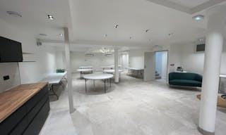 Elegant event space in the 17th - Image 0