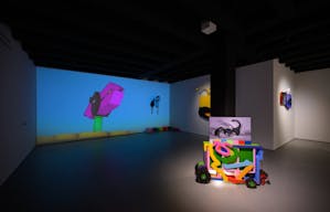 A sun-drenched, spacious storefront nestled in the heart of Midtown Manhattan. - Image 8